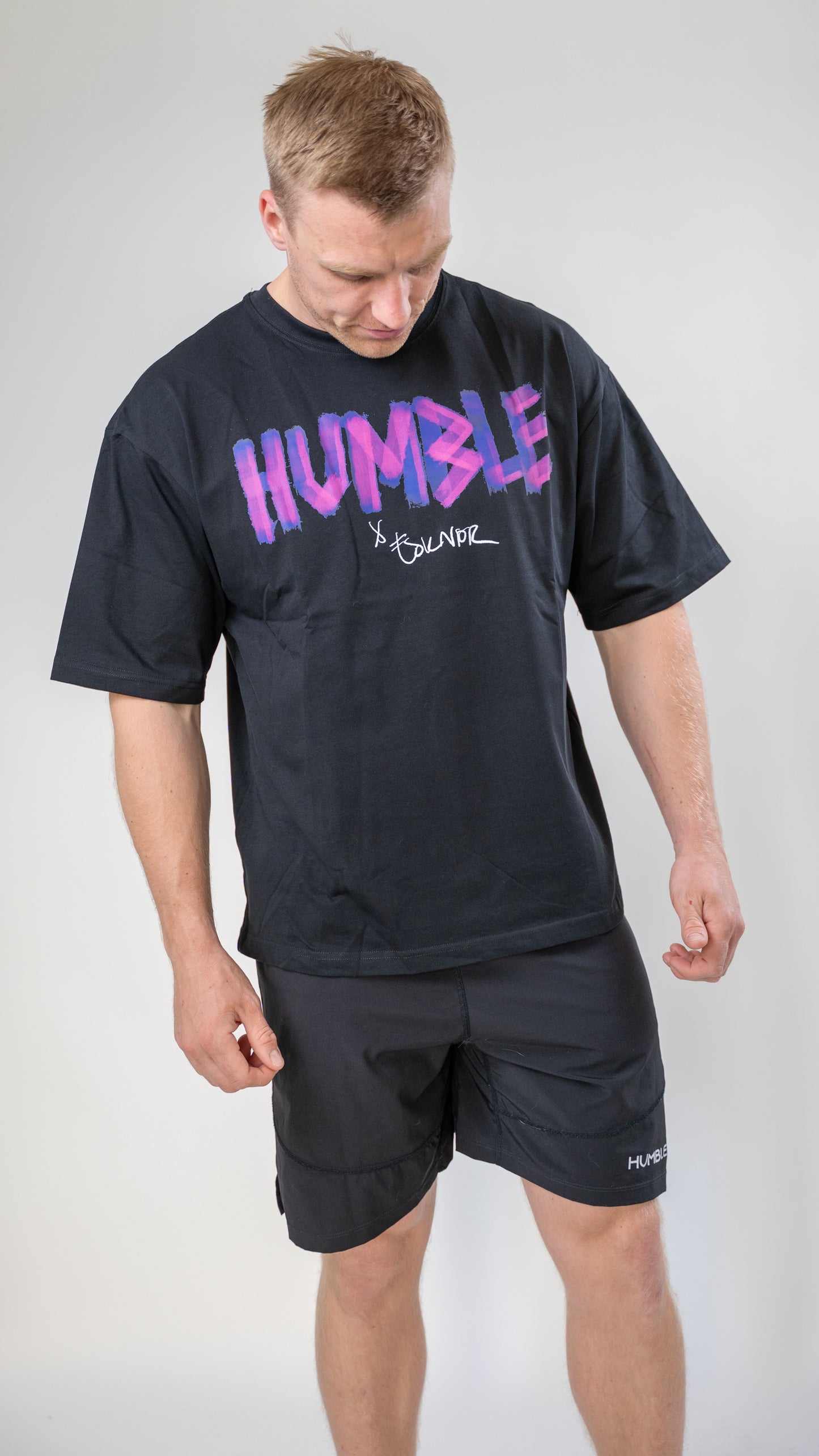 Oversized T-shirt with Panther print.