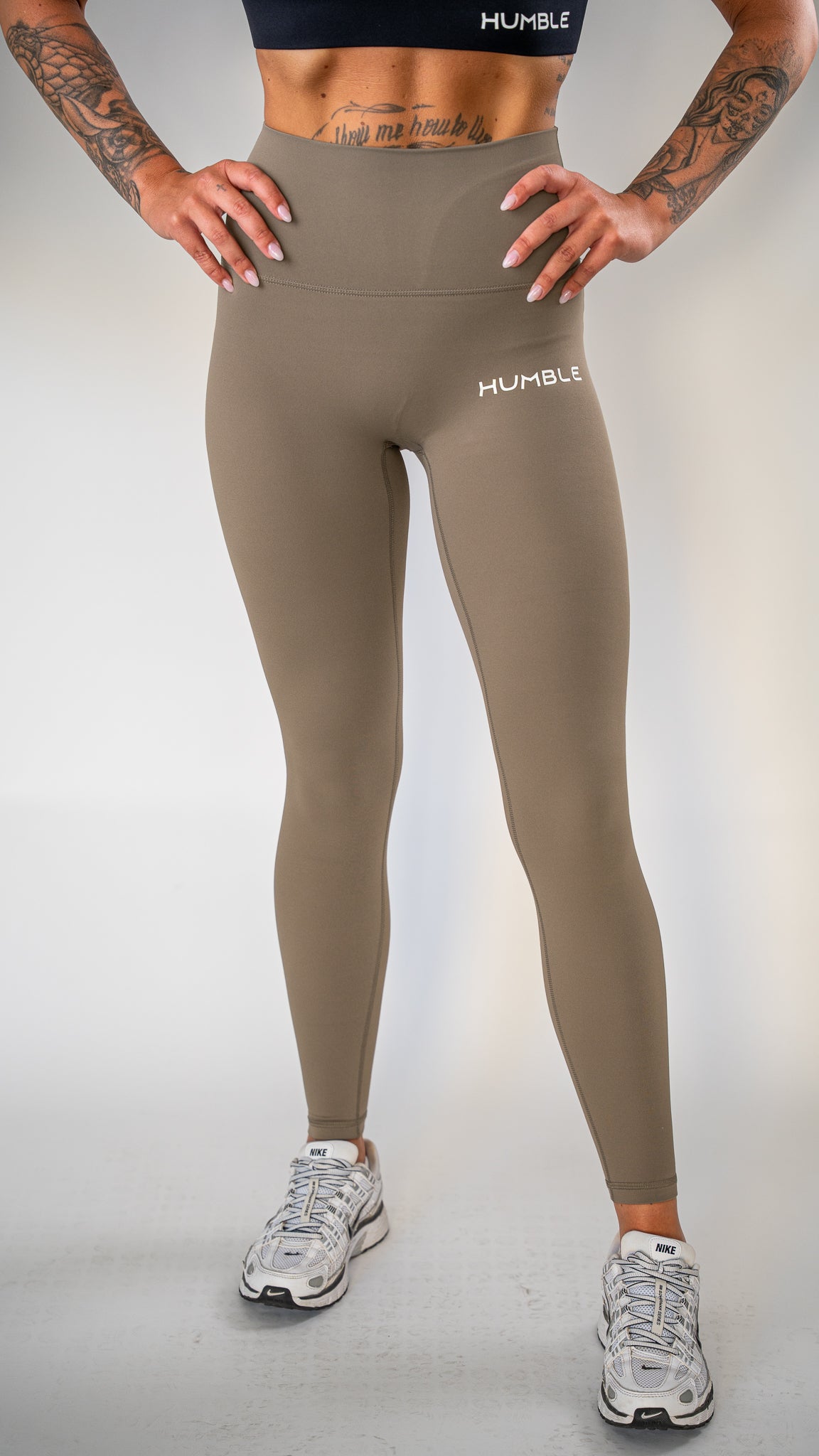 Squat proof träningstights för gym och löpning.