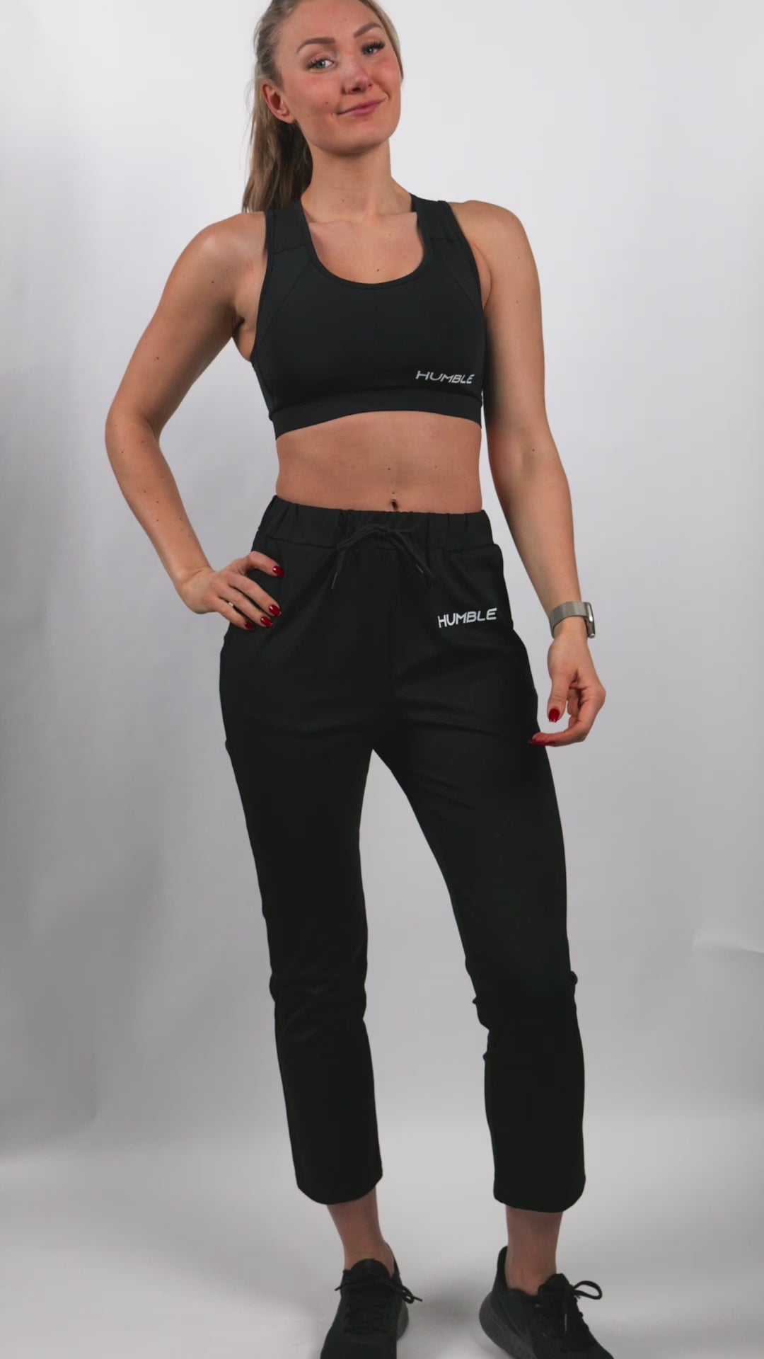 Produktfilm för Performance Joggers för dam